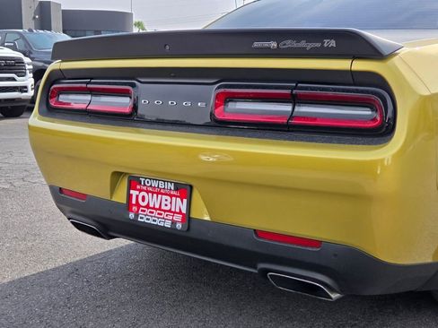 Used 2021 Dodge Challenger R/T Scat Pack RWD image 5