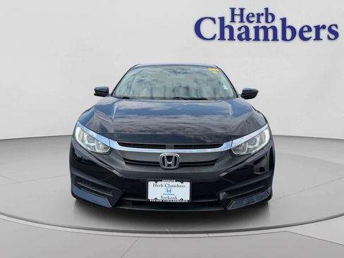 Used 2018 Honda Civic EX image 2