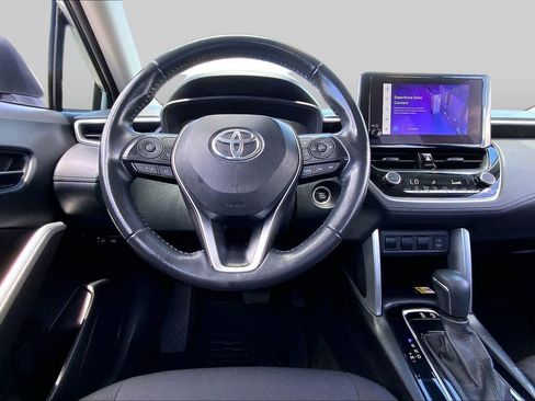 Certified 2023 Toyota Corolla Cross LE FWD image 6