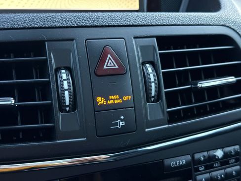 Used 2012 Mercedes-Benz E 350 E 350 Coupe 2D image 34