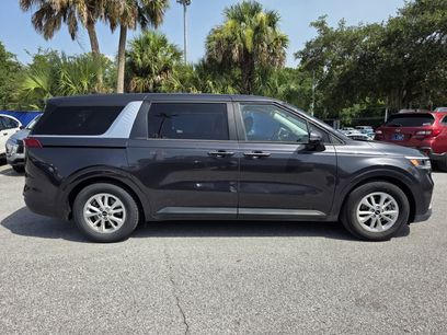 Used 2022 Kia Carnival LX