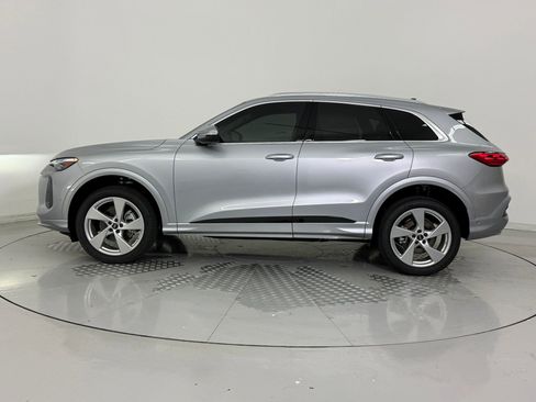 New 2025 Audi Q5 Premium Plus image 2