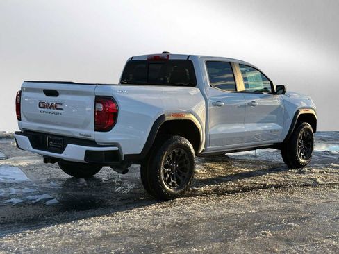 New 2026 GMC Canyon Elevation w/ Convenience Package image 3