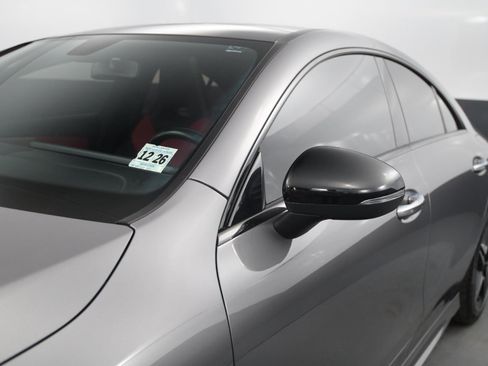 Used 2022 Mercedes-Benz CLA 250 4MATIC image 11