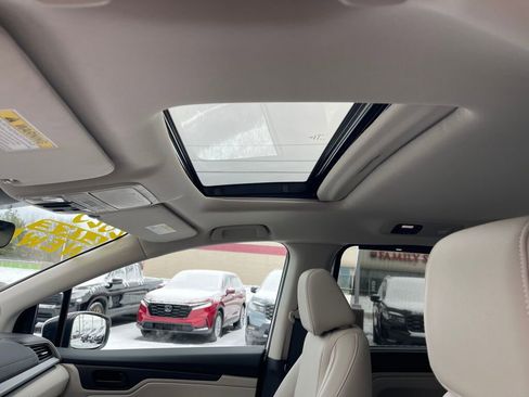 Certified 2025 Honda Odyssey EX-L image 29
