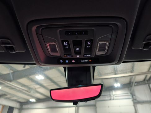 Used 2019 GMC Sierra 1500 Denali w/ Denali Ultimate Package AWD/4WD image 10