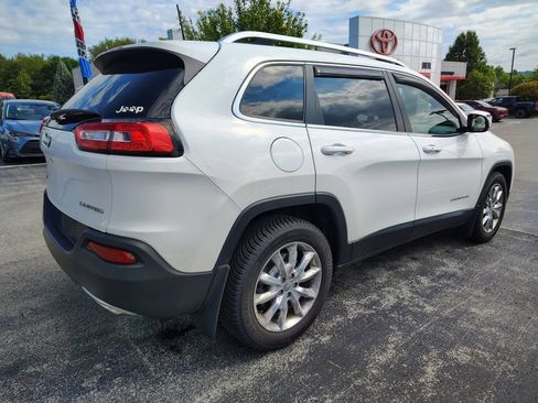 Used 2016 Jeep Cherokee Limited AWD/4WD image 4