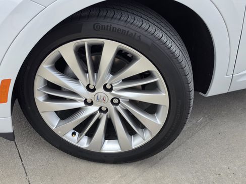 Used 2026 Buick Envision Avenir AWD/4WD image 2