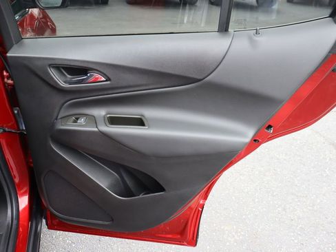 Used 2023 Chevrolet Equinox LT image 29