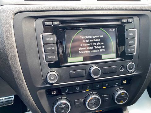 Used 2013 Volkswagen Jetta GLI Autobahn FWD image 20