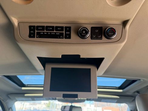 Used 2010 INFINITI QX56 4WD w/ Technology Pkg image 29