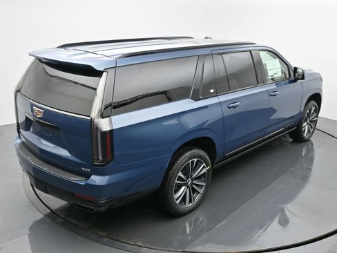 New 2026 Cadillac Escalade ESV Sport image 27