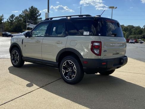 New 2025 Ford Bronco Sport Outer Banks w/ Outer Banks Tech Package+ AWD/4WD image 4