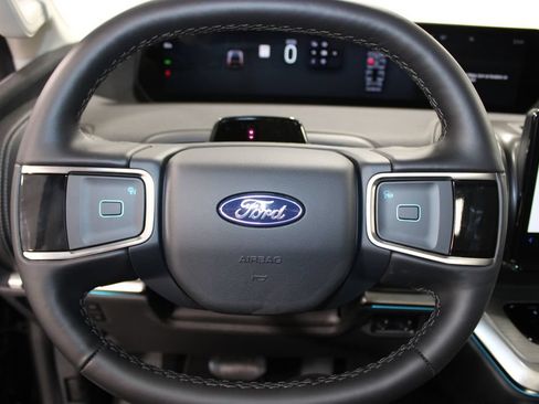 New 2026 Ford Expedition Platinum AWD/4WD image 38