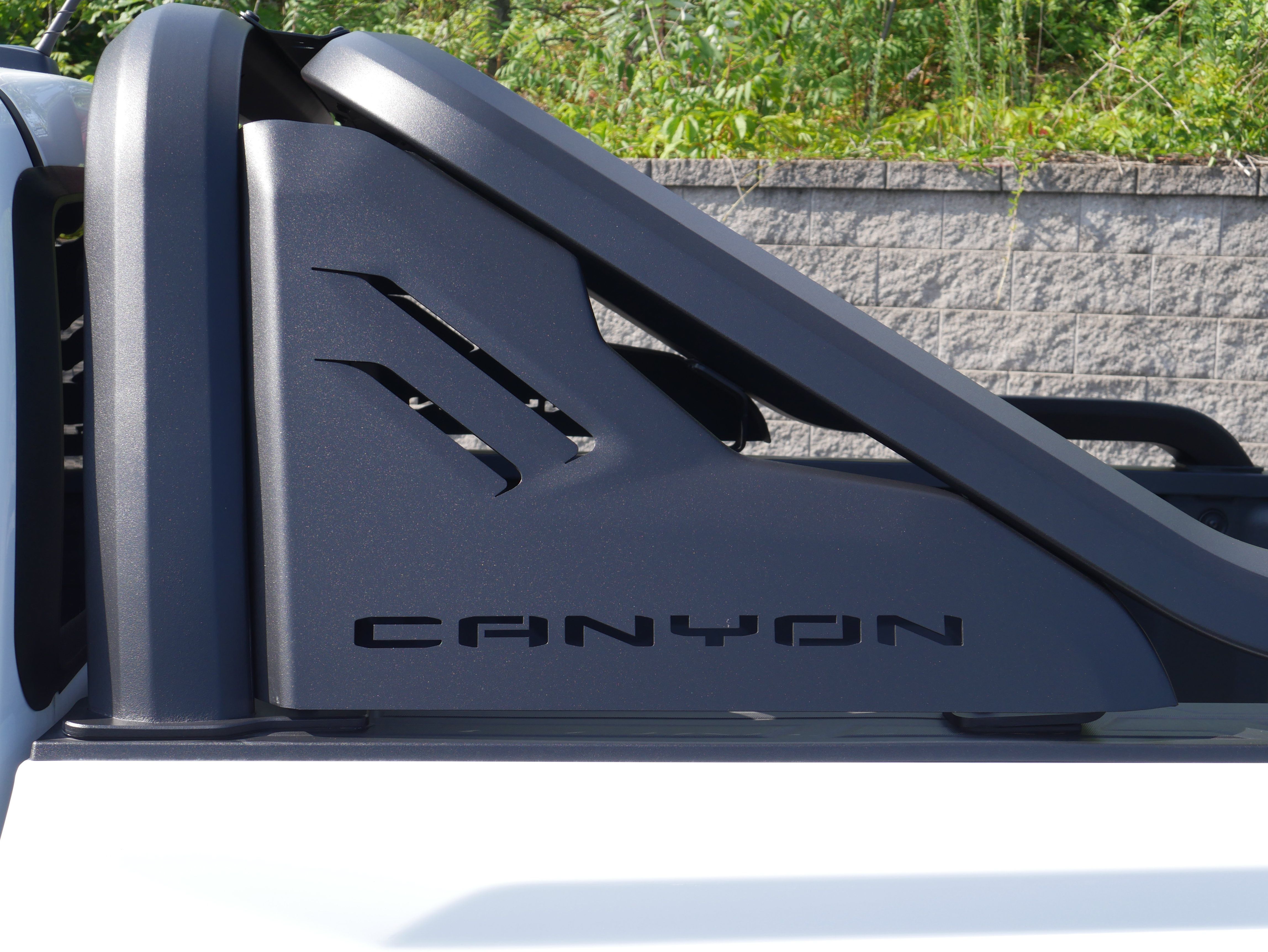 Certified 2025 GMC Canyon AT4 w/ Nightfall Edition AWD/4WD image 4