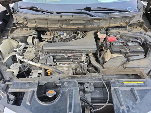 Used 2017 Nissan Rogue SL w/ SL Premium Package image 32