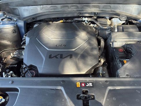 Used 2025 Kia Telluride S image 20