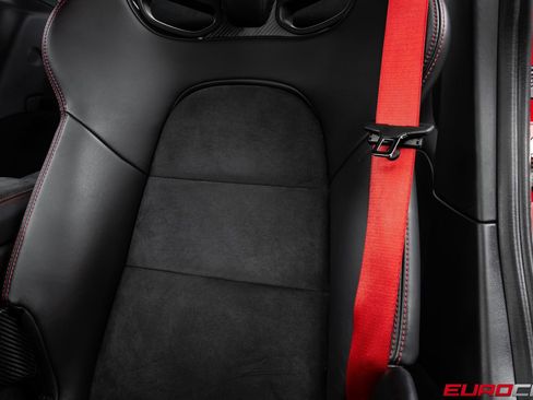 Used 2018 Porsche 911 GT2 RS image 52