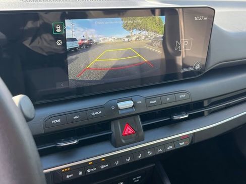 Certified 2025 Kia K4 LXS image 24