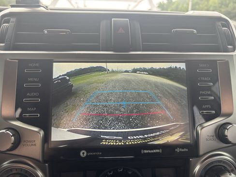 Used 2021 Toyota 4Runner SR5 Premium w/ Moonroof Package AWD/4WD image 20