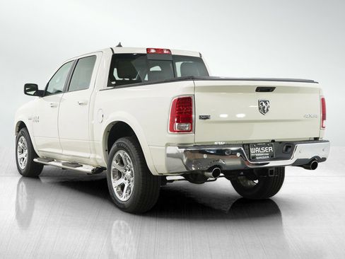 Used 2018 RAM 1500 Laramie w/ Convenience Group AWD/4WD image 3