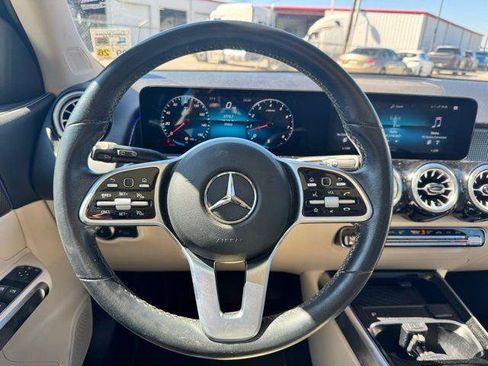 Certified 2022 Mercedes-Benz GLB 250 image 9
