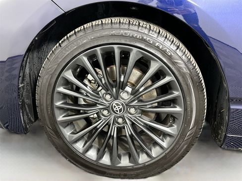 Certified 2021 Toyota Avalon XSE image 32