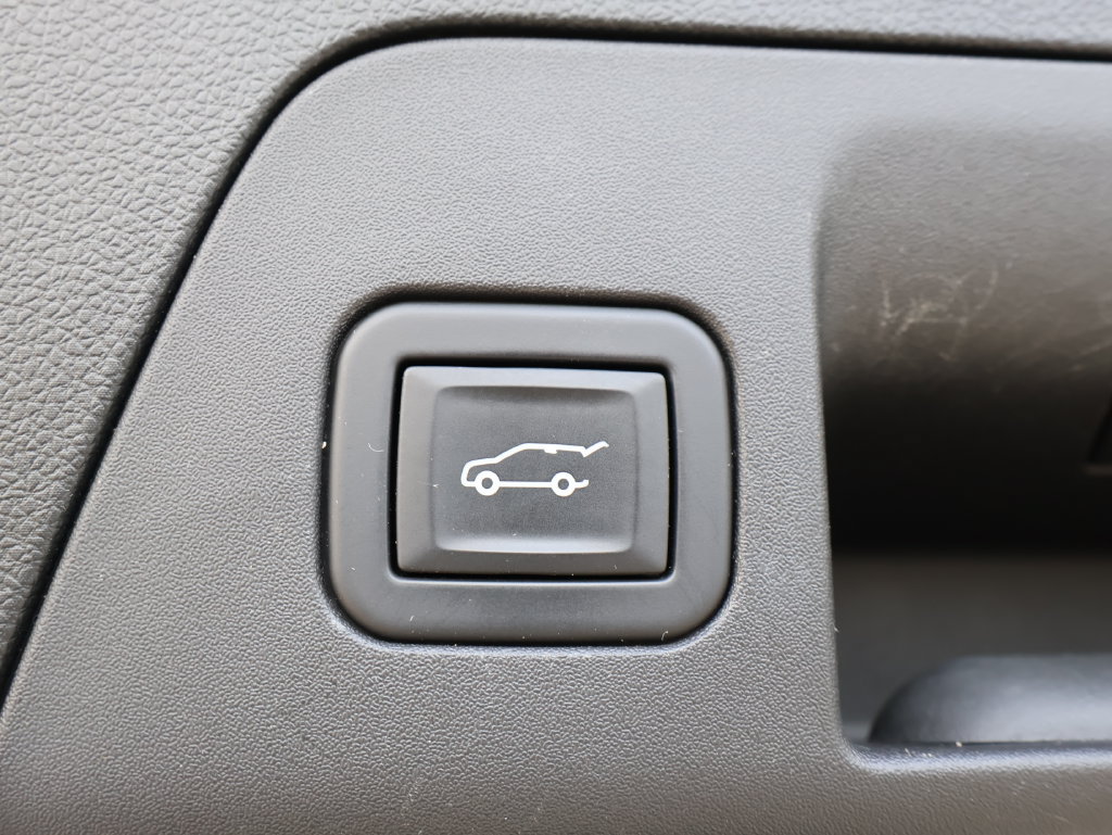 Certified 2023 Buick Envision Preferred FWD image 30