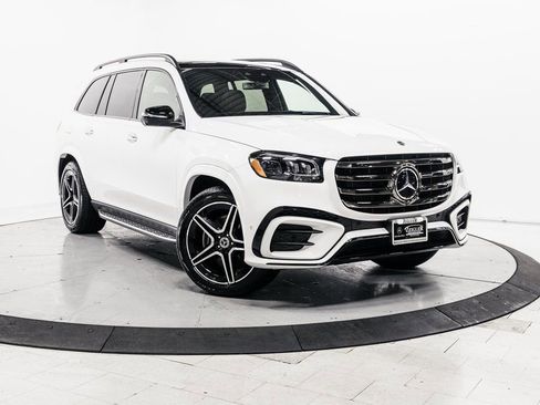 Certified 2026 Mercedes-Benz GLS 450 4MATIC image 1