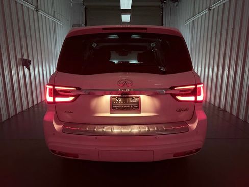 Used 2022 INFINITI QX80 Sensory w/ Cargo Package RWD image 9