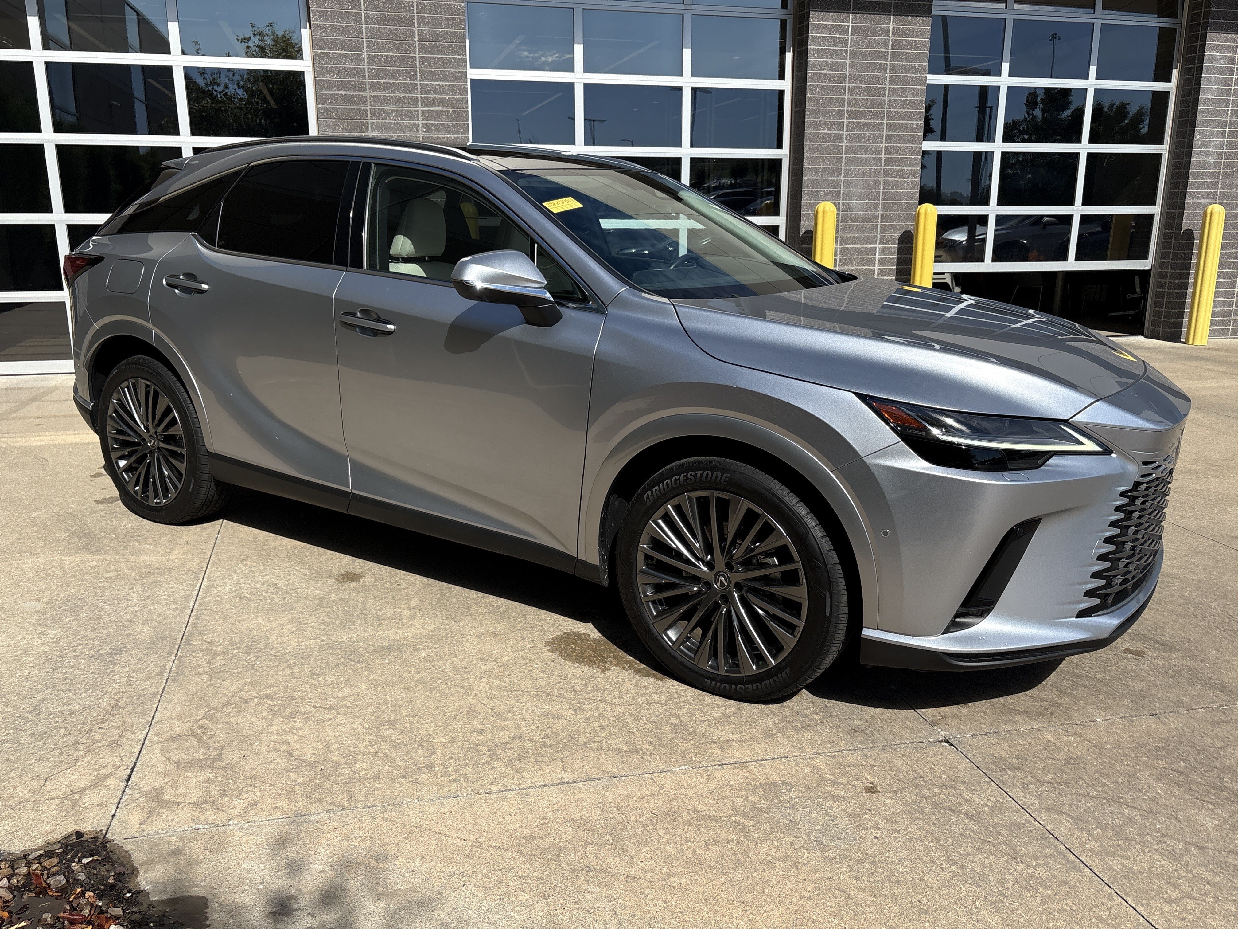 Used 2025 Lexus RX 450h AWD w/ Convenience Package image 23