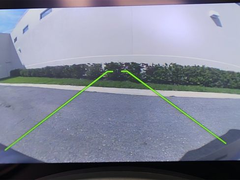 Used 2022 McLaren GT image 23