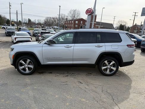 Used 2021 Jeep Grand Cherokee L Limited image 4