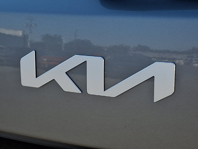 Used 2025 Kia Soul LX w/ LX Technology Package FWD image 29