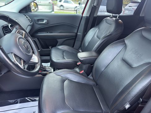 Used 2019 Jeep Compass Limited image 14