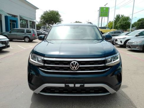 Used 2021 Volkswagen Atlas SE w/ Panoramic Sunroof Package FWD image 2