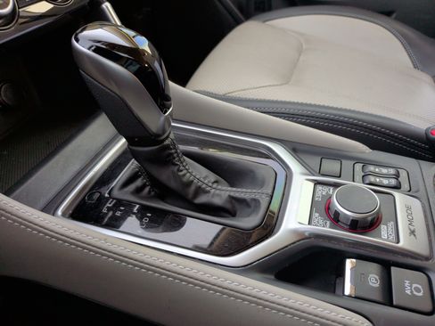 Used 2020 Subaru Forester Limited image 20