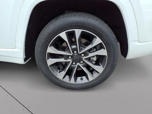 Certified 2023 Jeep Grand Cherokee Overland w/ Advanced Protech Group III AWD/4WD image 9