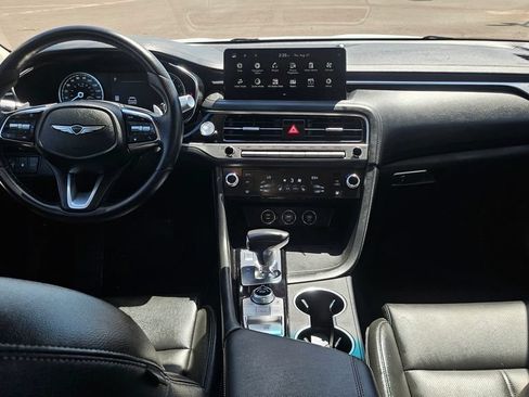Used 2025 Genesis G70 2.5T RWD image 29