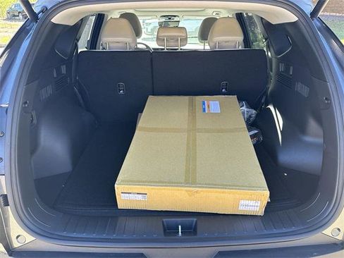 New 2025 Hyundai Tucson SEL image 18