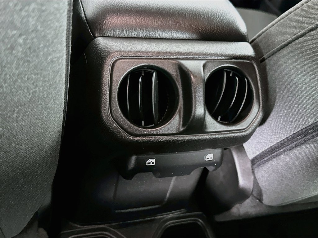Certified 2025 Jeep Wrangler Unlimited Sport AWD/4WD image 37