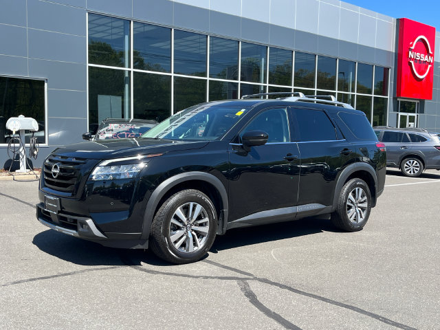 Certified 2023 Nissan Pathfinder SL w/ Black Appearance Package AWD/4WD image 1