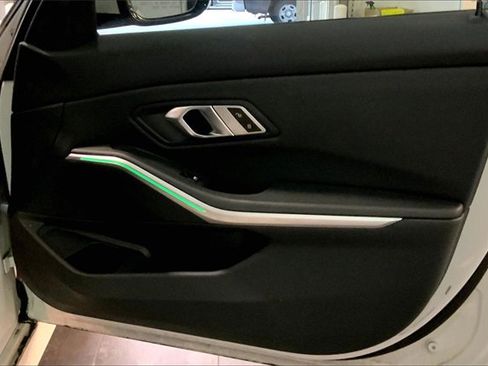 Certified 2023 BMW 330i Sedan w/ Convenience Package image 23