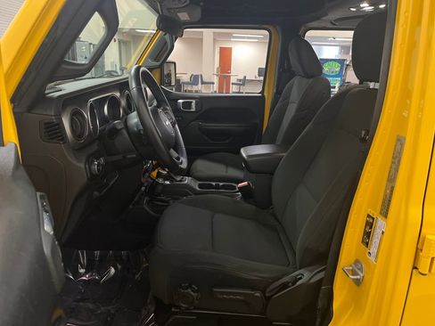 Used 2021 Jeep Wrangler Unlimited Sport image 9