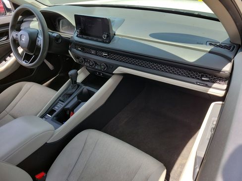 Used 2024 Honda Accord EX image 13