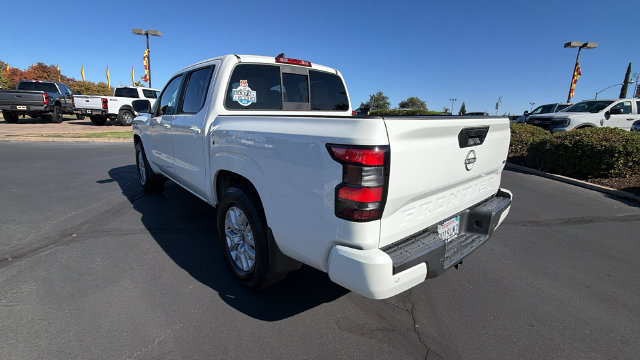 Used 2022 Nissan Frontier SV RWD image 6