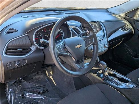 Used 2023 Chevrolet Malibu LT image 10