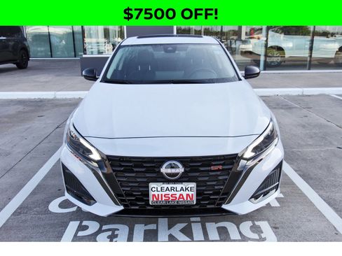 New 2025 Nissan Altima 2.5 SR w/ SR Premium Package image 2