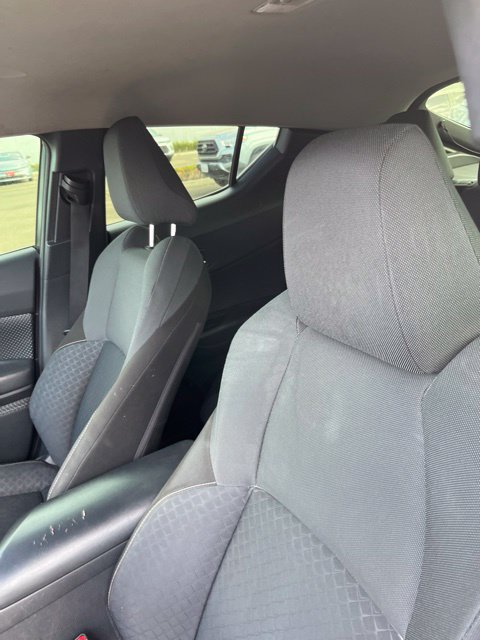 Used 2020 Toyota C-HR LE FWD image 5