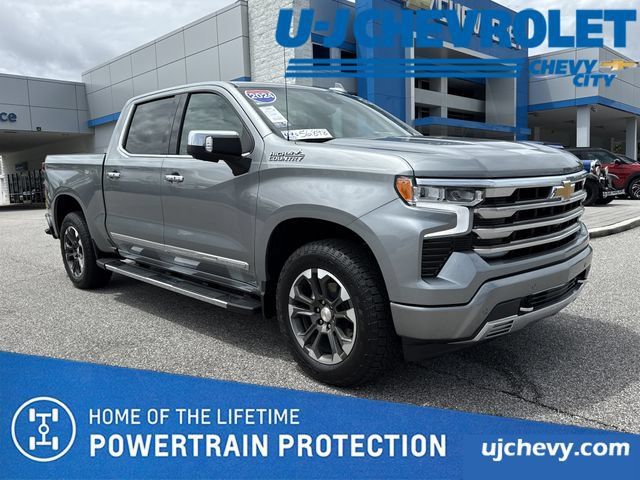 Used 2024 Chevrolet Silverado 1500 High Country w/ Technology Package AWD/4WD image 1